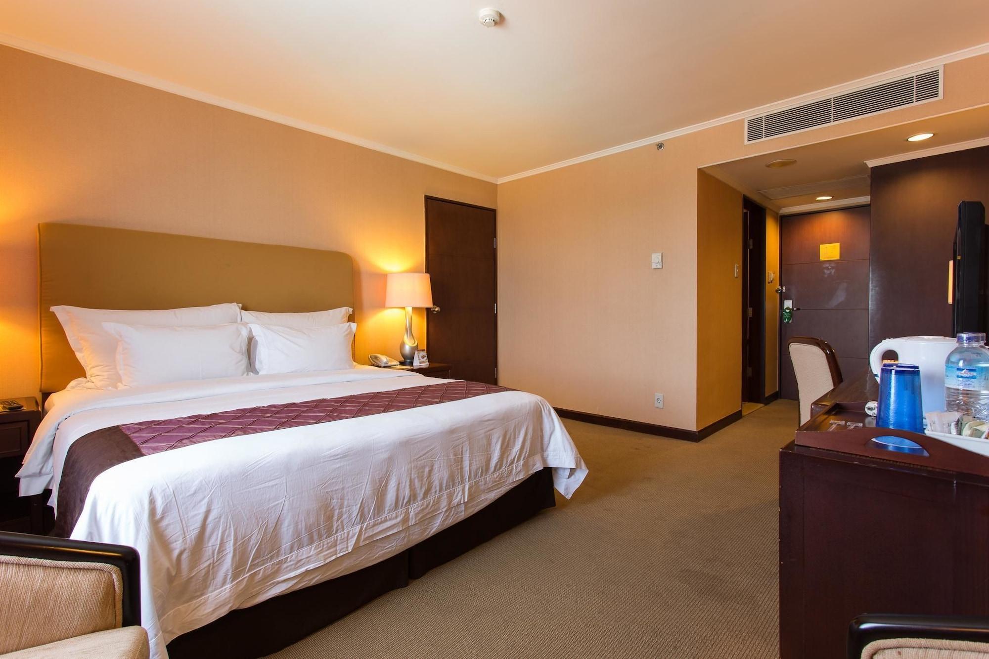 Le Grandeur Hotel Balikpapan Kültér fotó