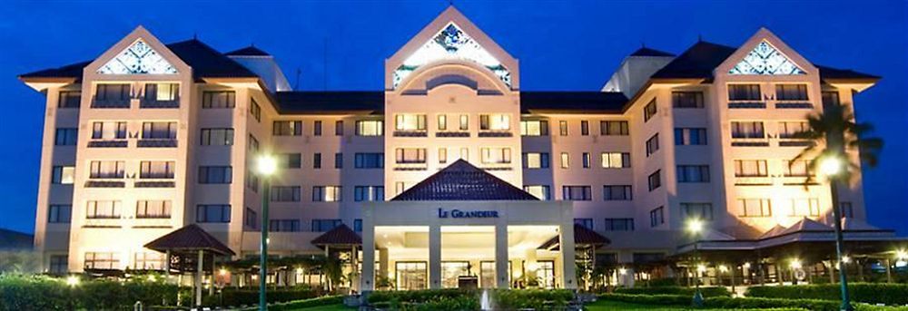 Le Grandeur Hotel Balikpapan Kültér fotó
