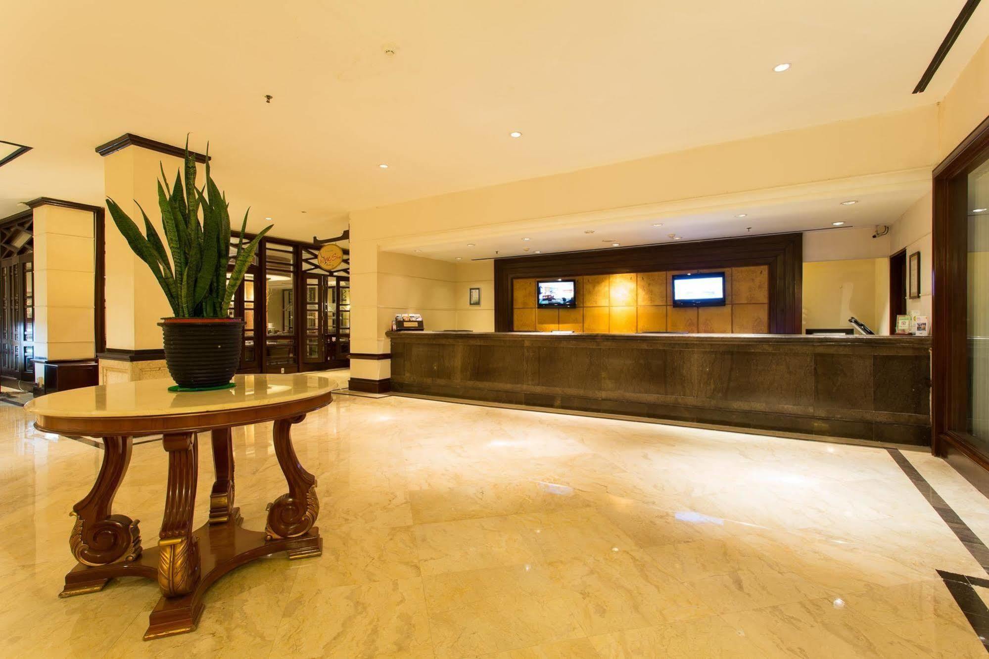 Le Grandeur Hotel Balikpapan Kültér fotó