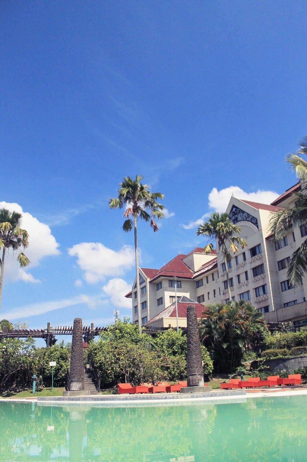 Le Grandeur Hotel Balikpapan Kültér fotó